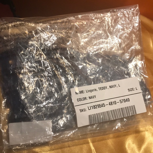 SOLD OUT Rihanna Fenty Savage X Lace Teddy L, Navy - Picture 3 of 5